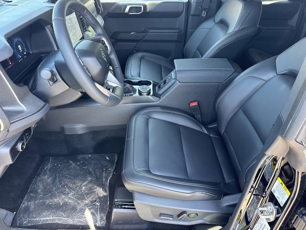 2026 Shadow Black Ford Bronco Badlands 4X4 SUV