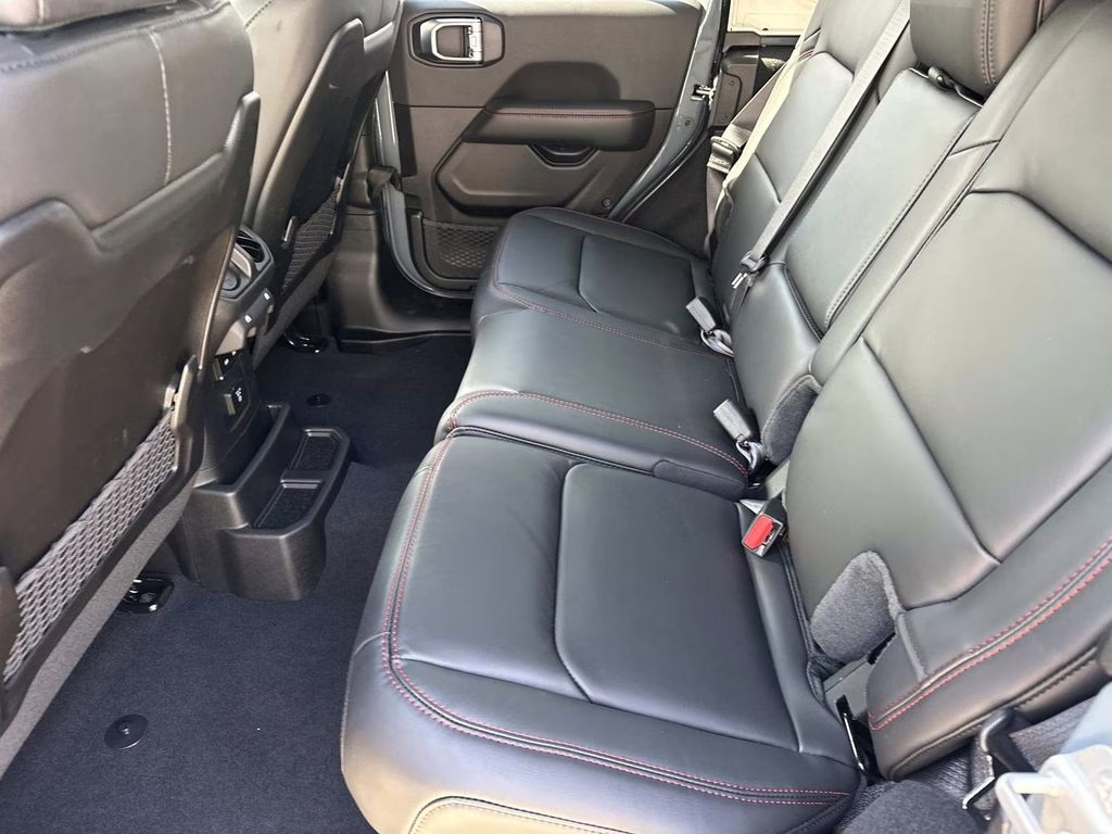 2026 Anvil Clear Coat Jeep Wrangler Rubicon X 4X4 SUV