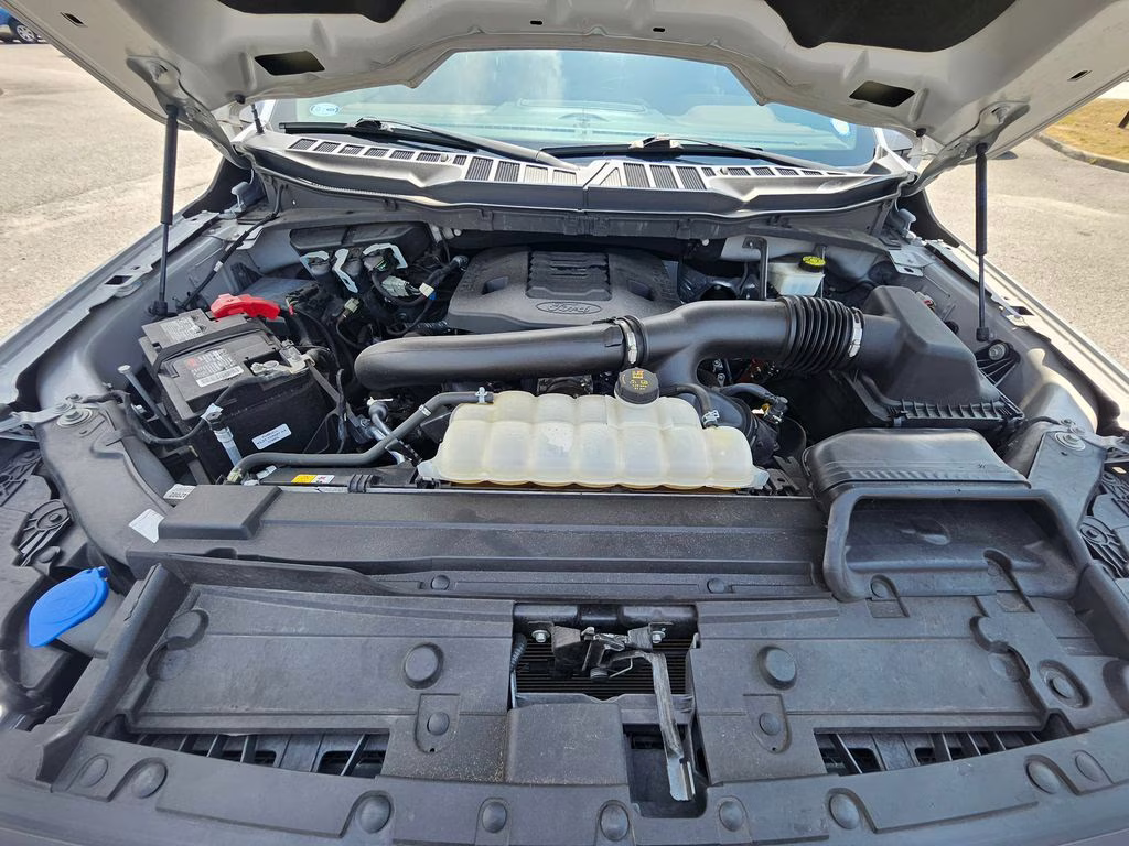 2022 White Metallic Ford F-150 Lariat 4X4 Truck