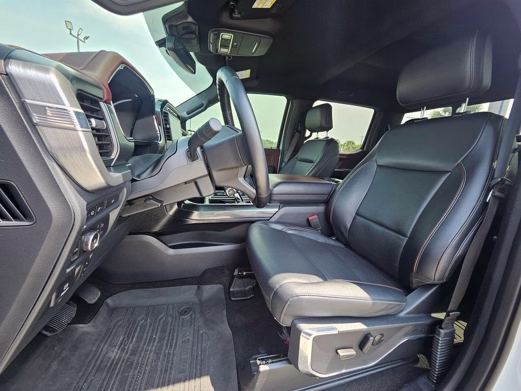 2022 White Metallic Ford F-150 Lariat 4X4 Truck