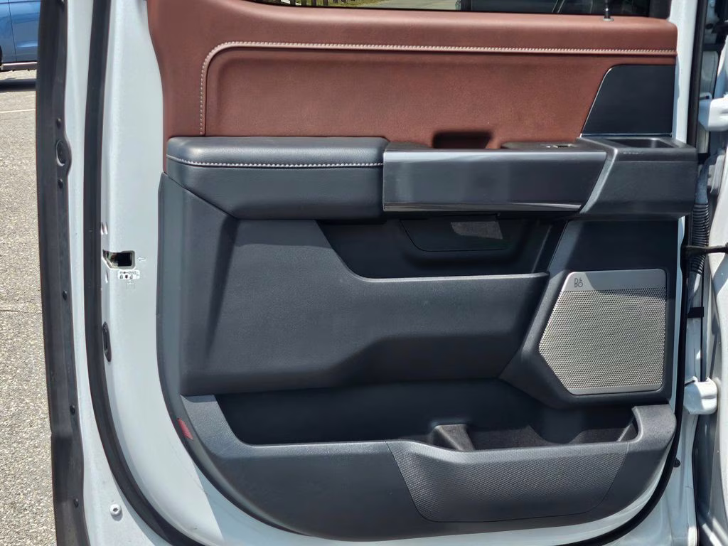 2022 White Metallic Ford F-150 Lariat 4X4 Truck