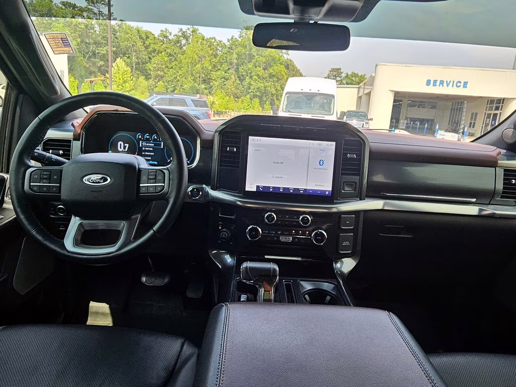 2022 White Metallic Ford F-150 Lariat 4X4 Truck