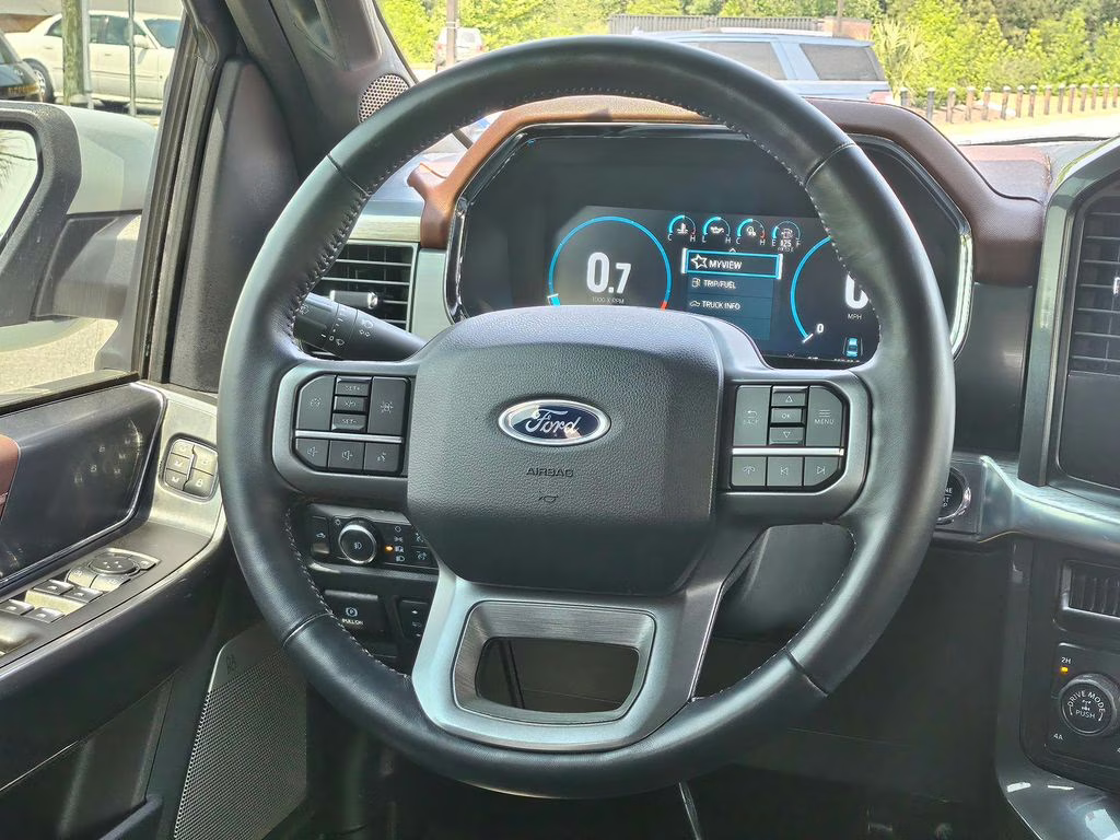 2022 White Metallic Ford F-150 Lariat 4X4 Truck