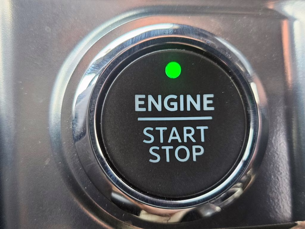 2022 White Metallic Ford F-150 Lariat 4X4 Truck