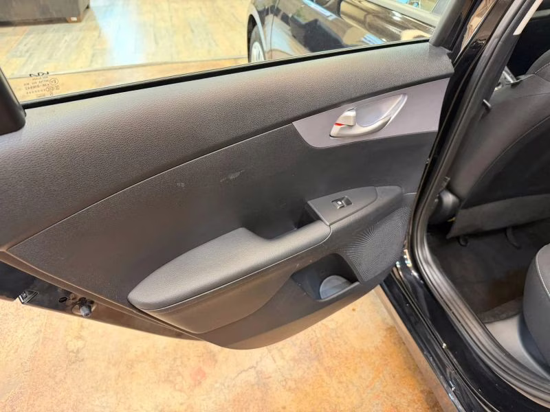 2024 Kia Forte LX Sedan 4D FWD