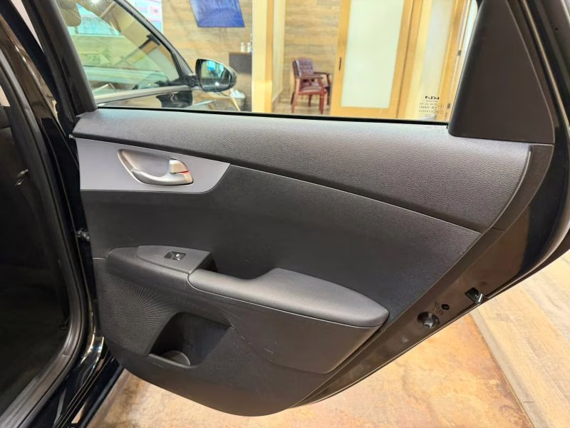 2024 Kia Forte LX Sedan 4D FWD