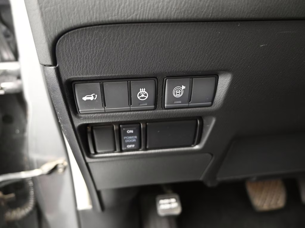 2024 Gun Metallic Nissan Armada SL RWD SUV