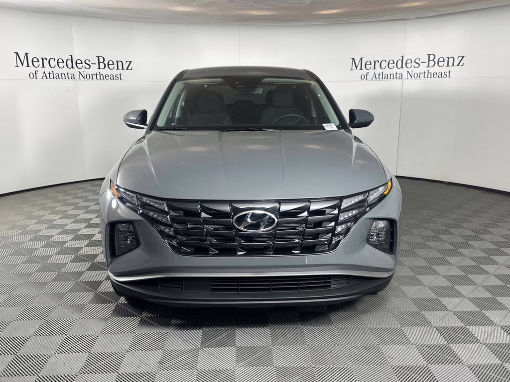2024 Hampton Gray Hyundai Tucson SE FWD SUV
