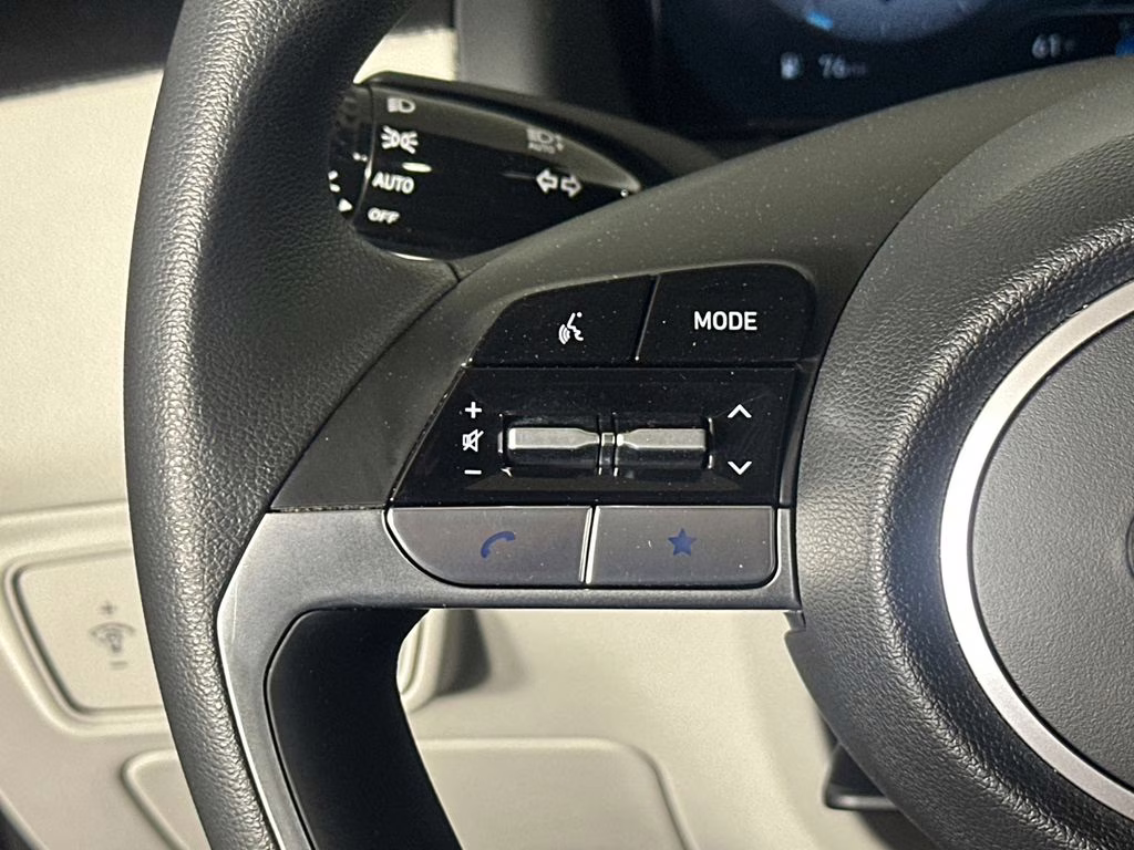 2024 Hampton Gray Hyundai Tucson SE FWD SUV