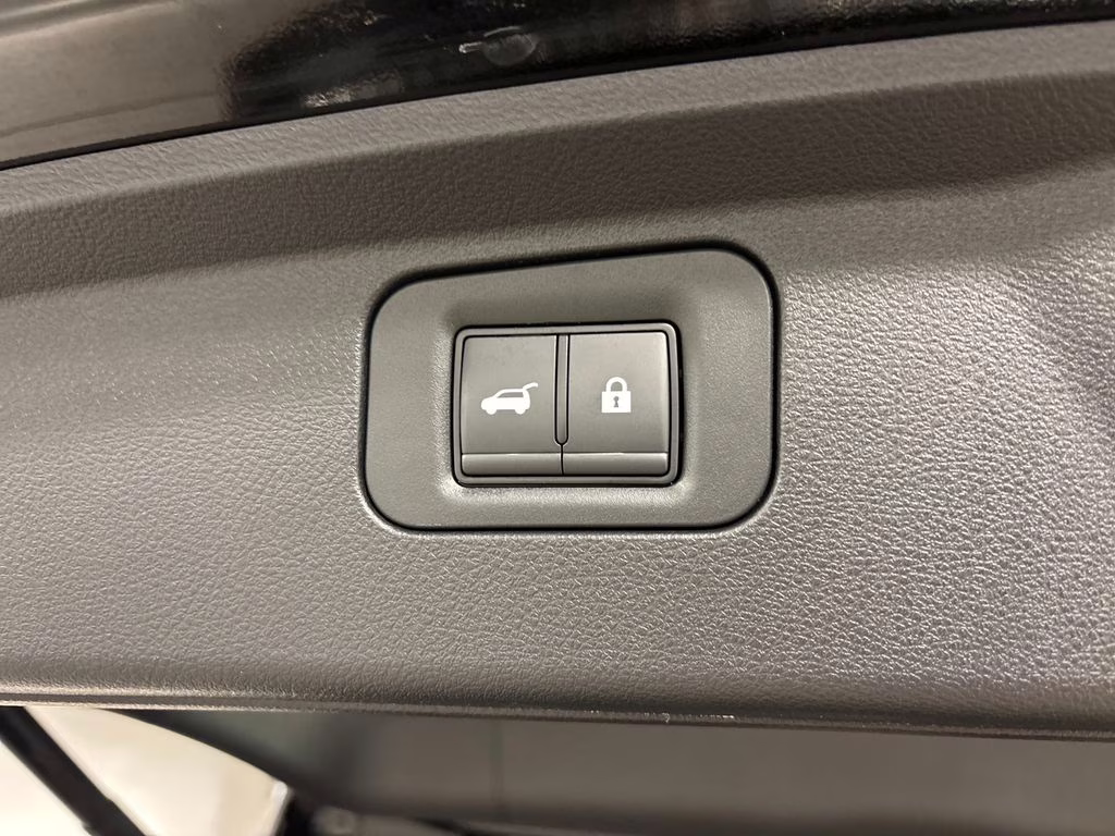 2025 Super Black Nissan Armada Platinum Reserve 4X4 SUV