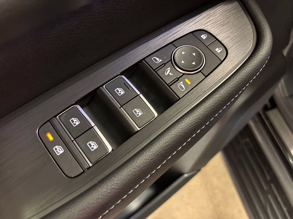 2025 Super Black Nissan Armada Platinum Reserve 4X4 SUV