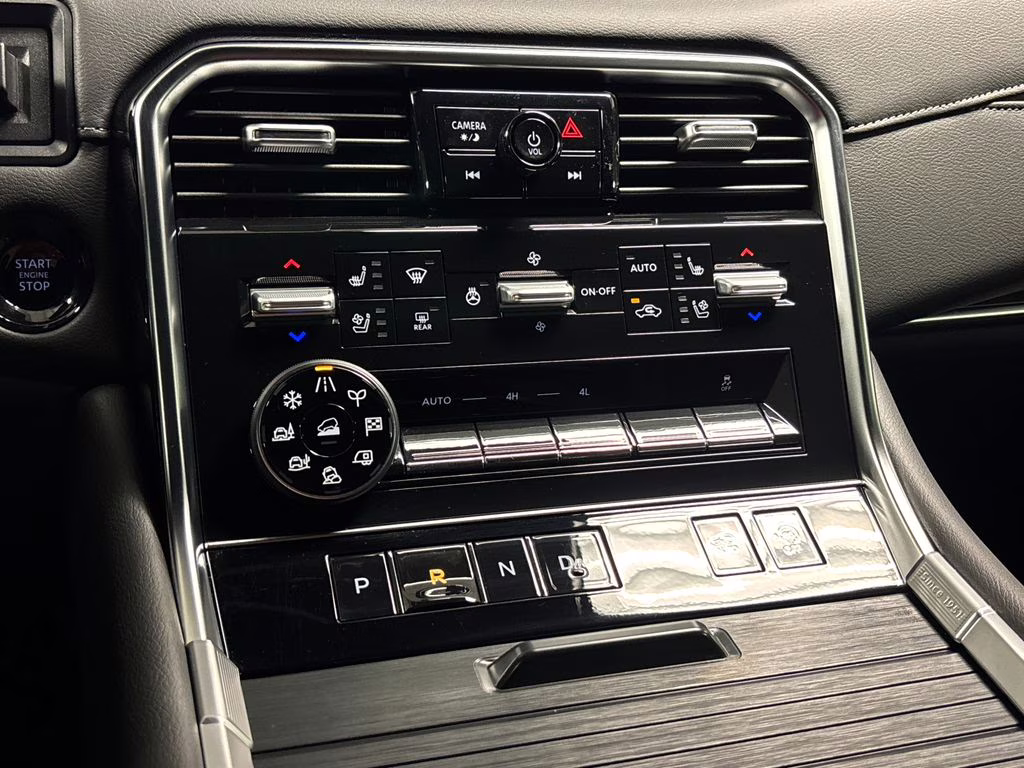 2025 Super Black Nissan Armada Platinum Reserve 4X4 SUV