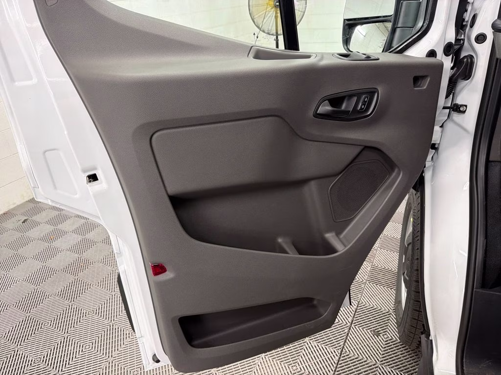 2026 OXFORD WHITE Ford Transit-250 XL RWD Van