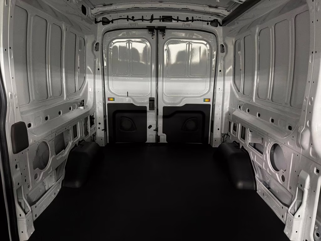 2026 OXFORD WHITE Ford Transit-250 XL RWD Van