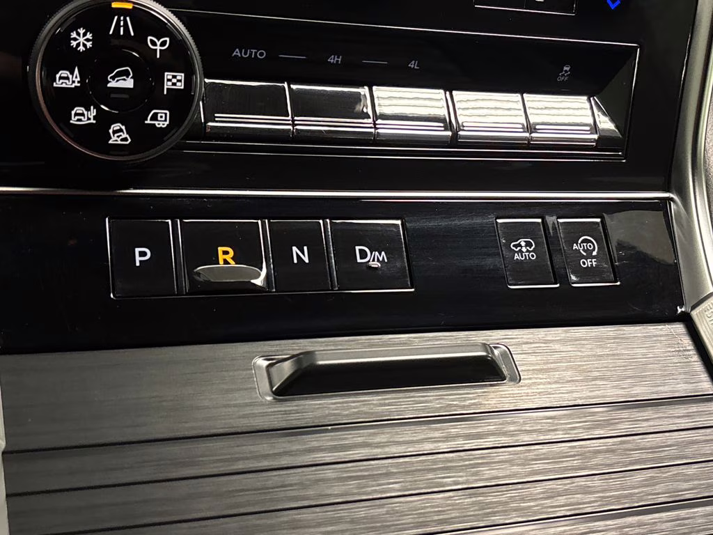 2025 Super Black Nissan Armada Platinum Reserve 4X4 SUV