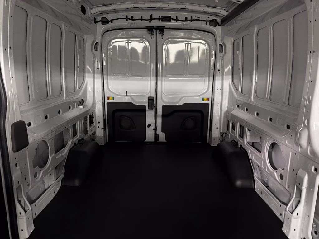 2026 OXFORD WHITE Ford Transit-250 XL RWD Van