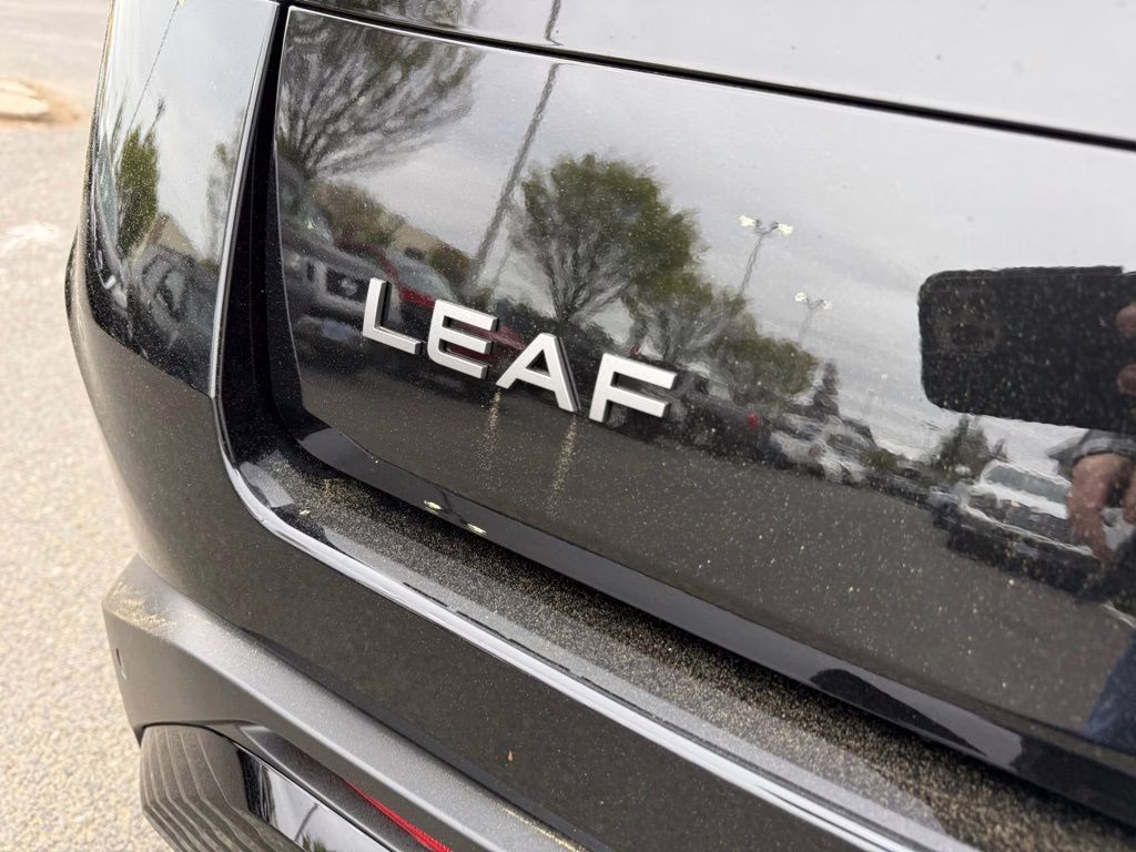 2026 Black Diamond Pearl Nissan LEAF SV+ FWD SUV