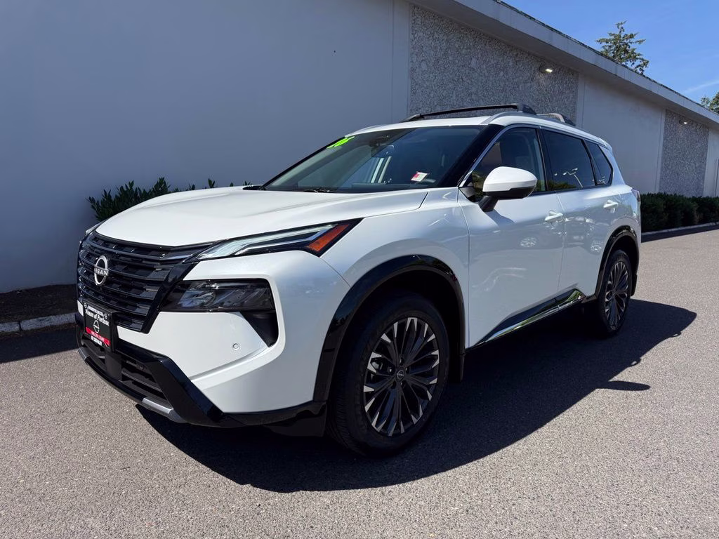 2026 Everest White Pearl Tricoat Nissan Rogue Platinum AWD SUV