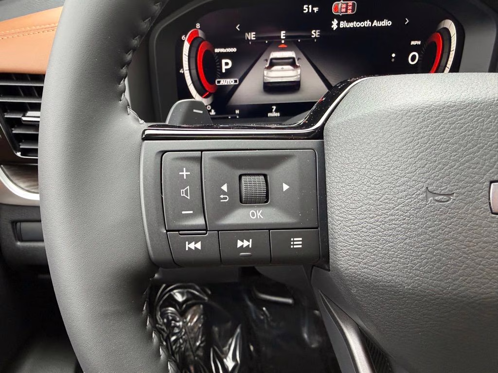 2026 Everest White Pearl Tricoat Nissan Rogue Platinum AWD SUV