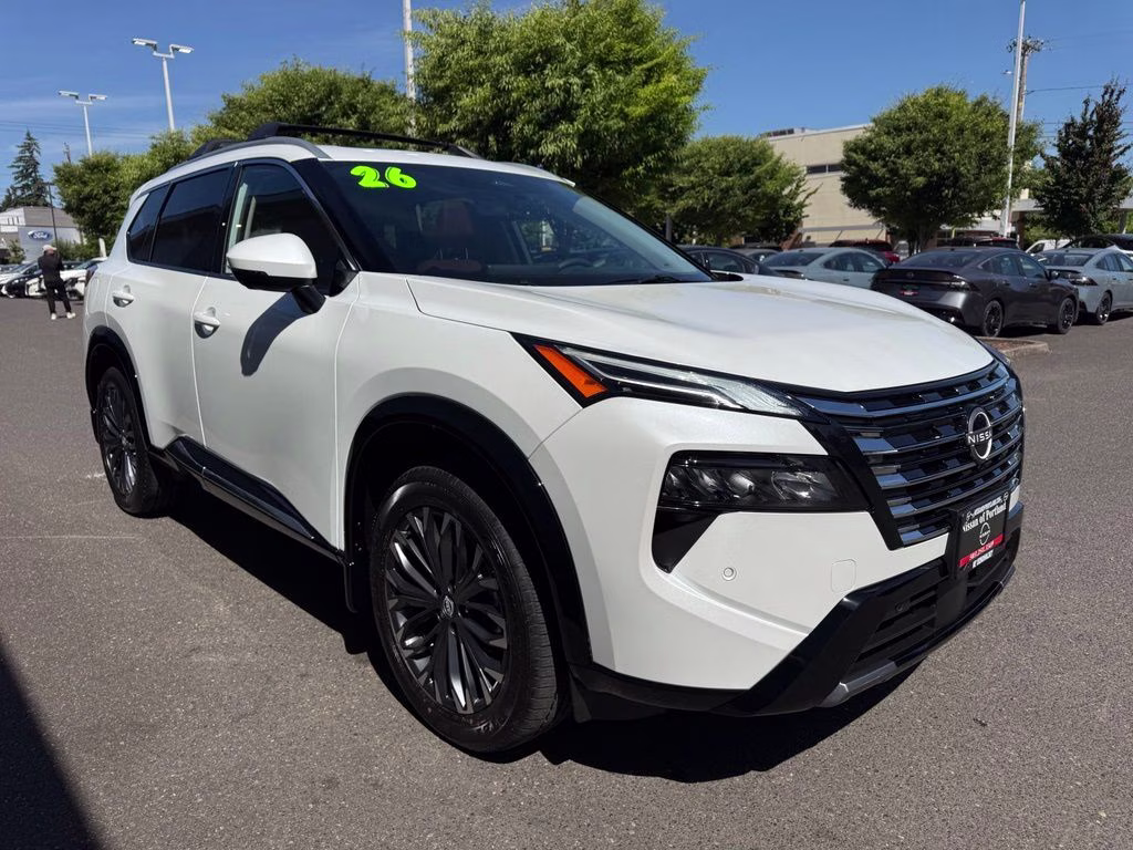 2026 Everest White Pearl Tricoat Nissan Rogue Platinum AWD SUV