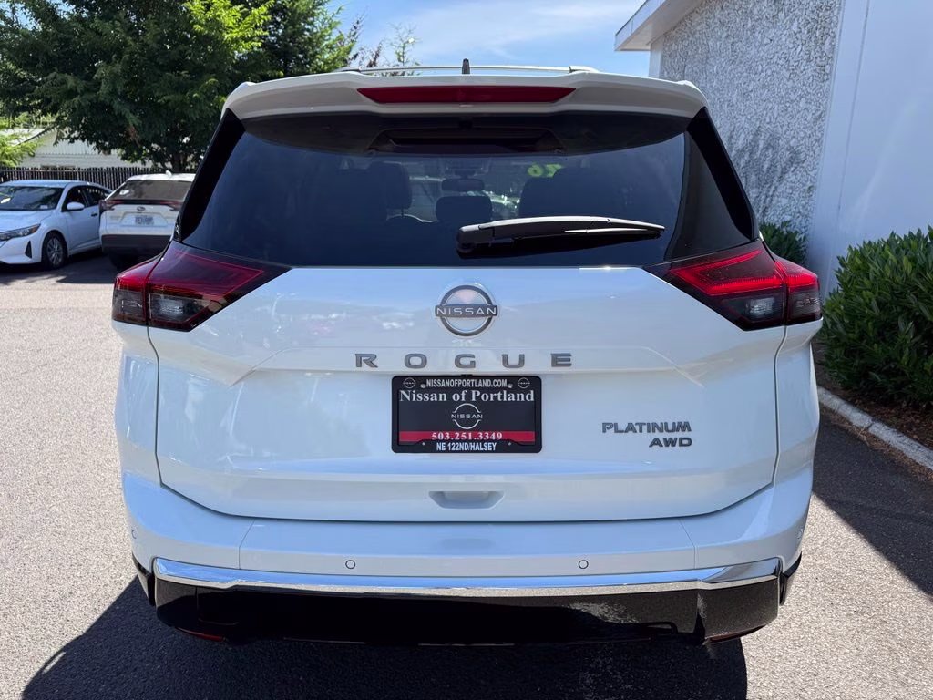 2026 Everest White Pearl Tricoat Nissan Rogue Platinum AWD SUV