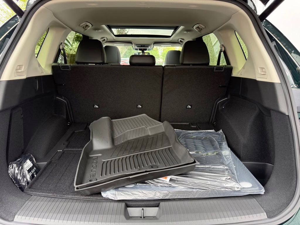 2026 Obsidian Green Nissan Rogue Platinum AWD SUV