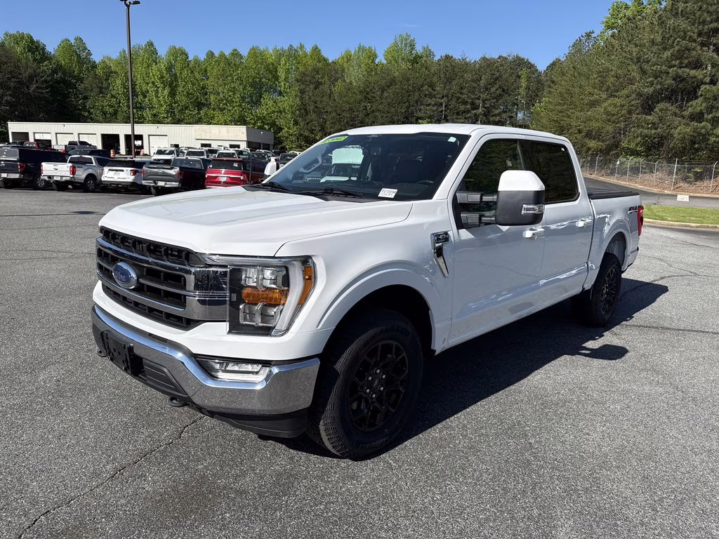 2021 Oxford White Ford F-150 Lariat 4X4 Truck
