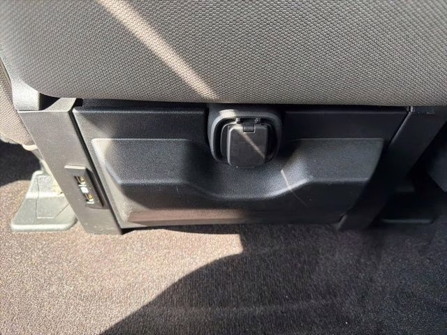 2018 Brown Ford F-150 XLT 4X4 Truck