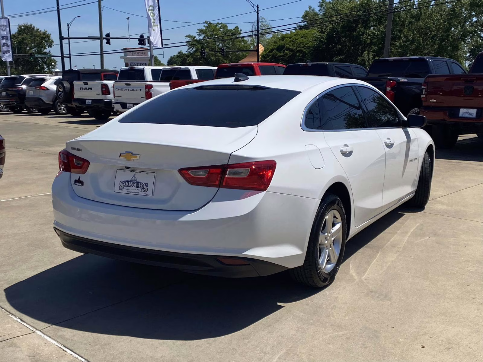 2022 Summit White Chevrolet Malibu LS FWD Sedan