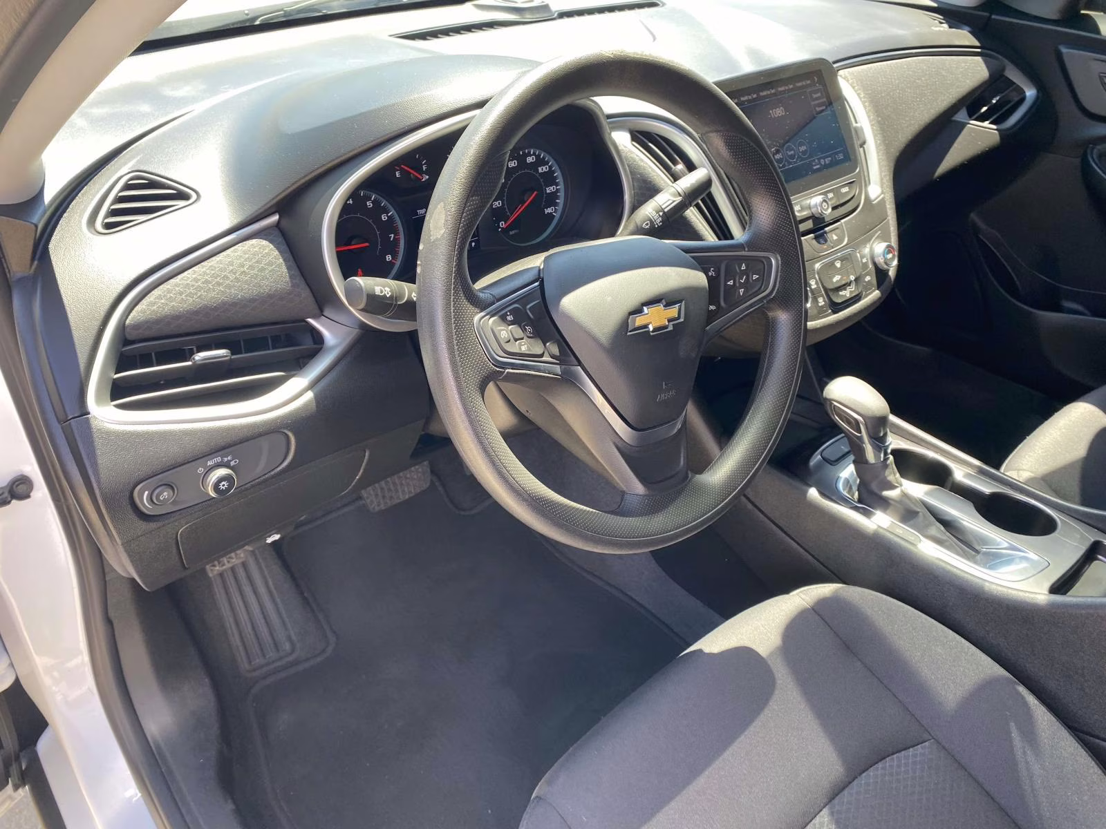 2022 Summit White Chevrolet Malibu LS FWD Sedan