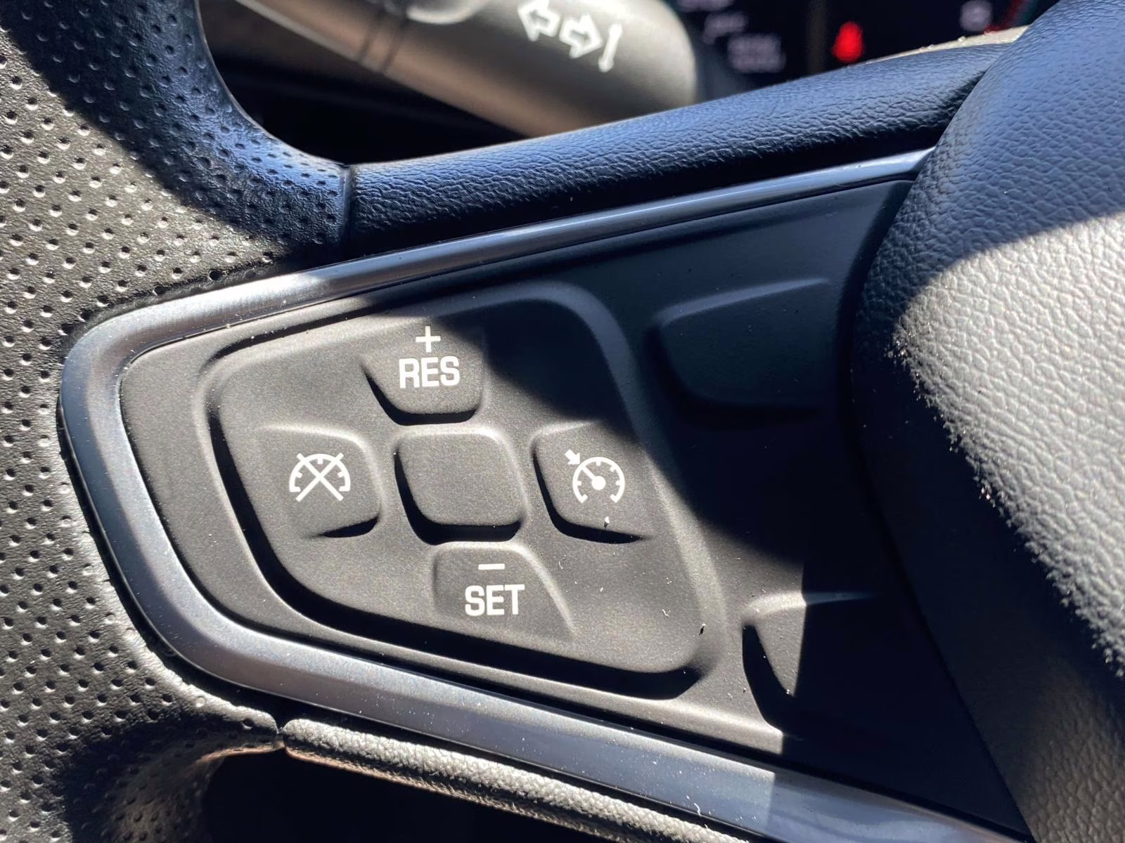 2022 Summit White Chevrolet Malibu LS FWD Sedan