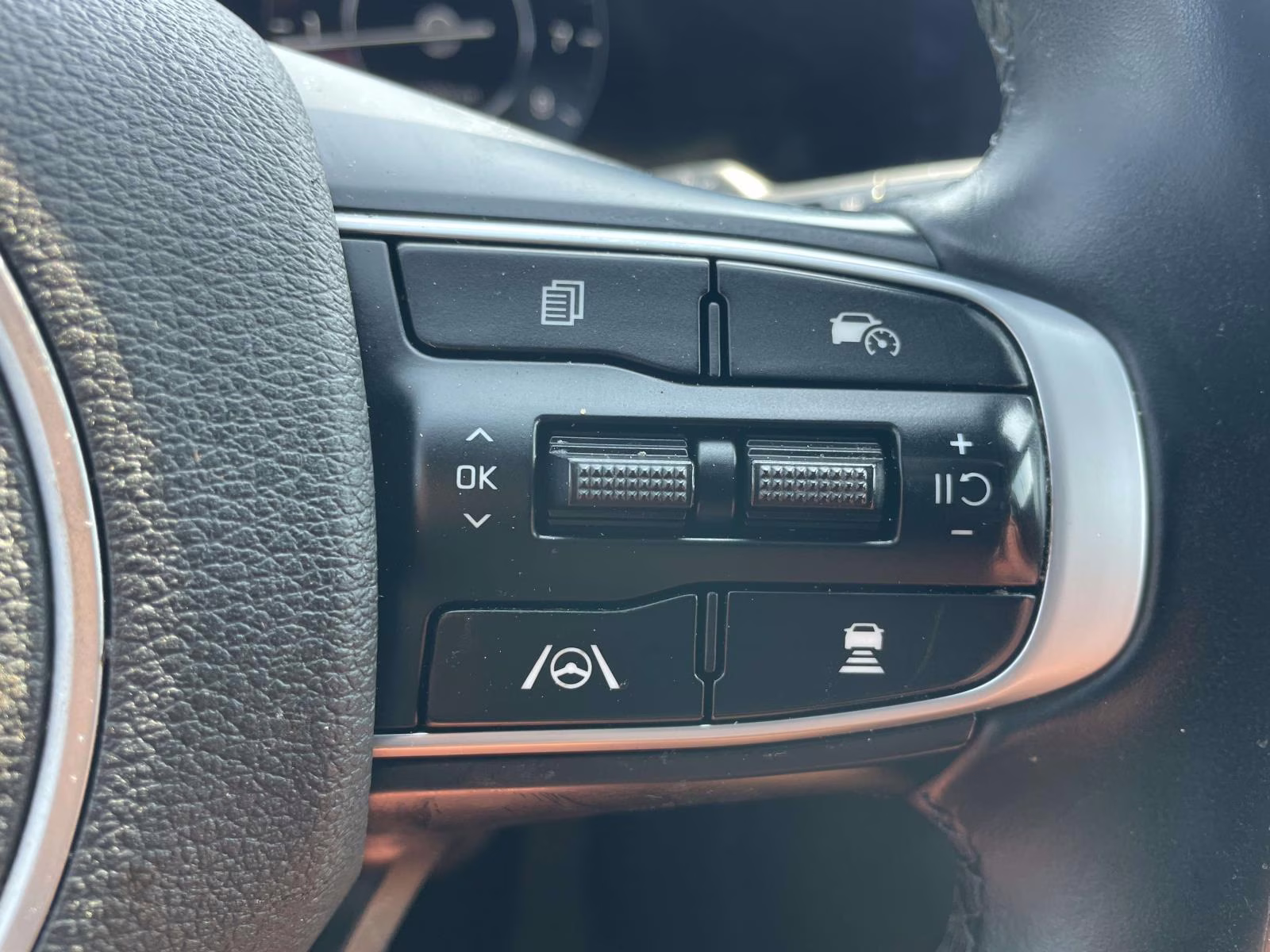 2023 Wolf Gray Kia Sportage SX-Prestige FWD SUV