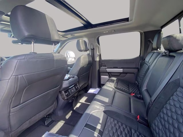2026 Glacier Gray Metallic Tri-Coat Ford Super Duty F-250 SRW LARIAT 4X4 Truck