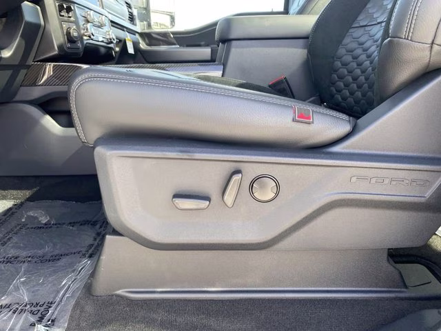2026 Glacier Gray Metallic Tri-Coat Ford Super Duty F-250 SRW LARIAT 4X4 Truck