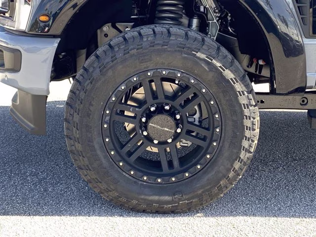 2026 Glacier Gray Metallic Tri-Coat Ford Super Duty F-250 SRW Roush Lift 4X4 Truck