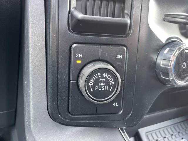 2026 Oxford White Ford F-150 XLT 4X4 Truck