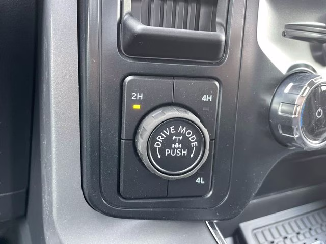 2026 Oxford White Ford F-150 XLT 4X4 Truck