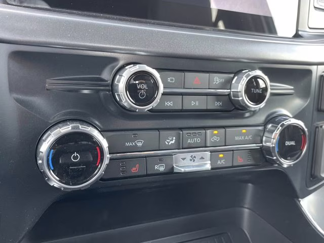 2026 Oxford White Ford F-150 XLT 4X4 Truck