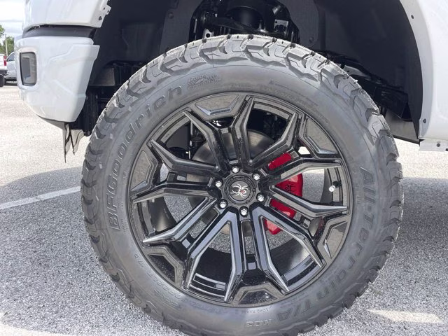 2026 Oxford White Ford F-150 XLT 4X4 Truck