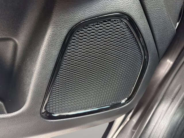 2023 Granite Crystal Metallic Clearcoat Jeep Compass Limited 4X4 SUV