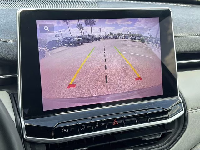 2023 Granite Crystal Metallic Clearcoat Jeep Compass Limited 4X4 SUV