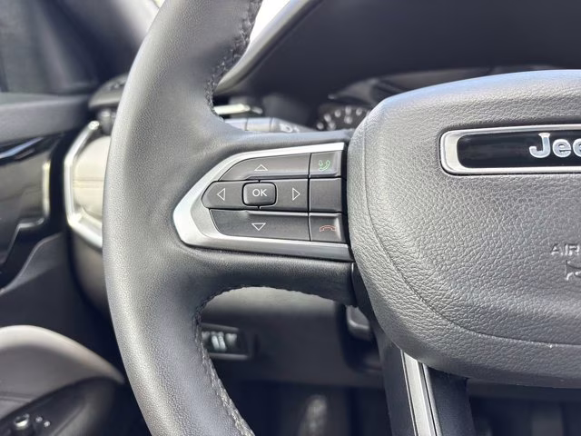 2023 Granite Crystal Metallic Clearcoat Jeep Compass Limited 4X4 SUV