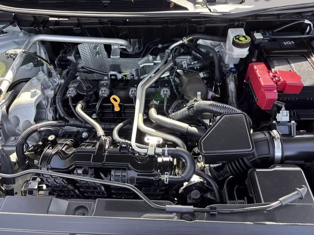 2021 Brilliant Silver Metallic Nissan Rogue SV AWD SUV