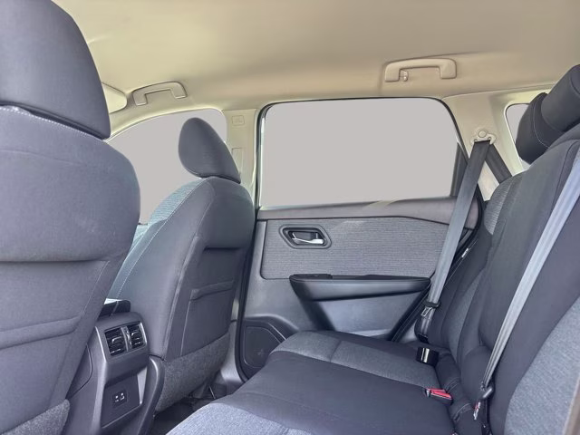 2021 Brilliant Silver Metallic Nissan Rogue SV AWD SUV