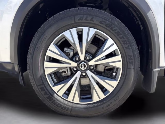 2021 Brilliant Silver Metallic Nissan Rogue SV AWD SUV