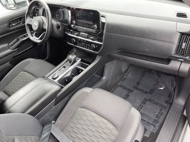 2025 Brilliant Silver Metallic Nissan Pathfinder SV 4X4 SUV