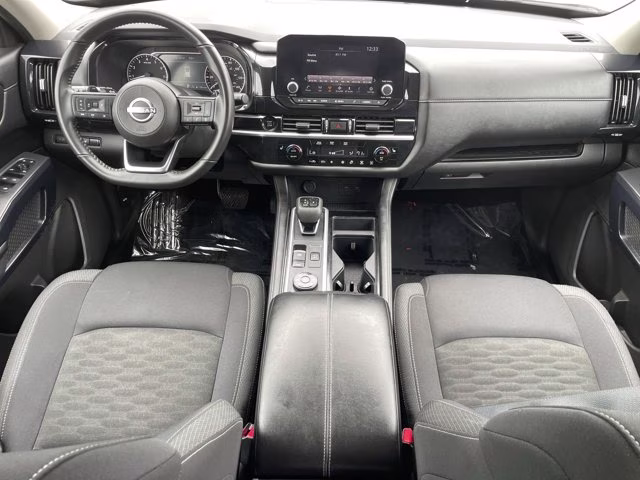 2025 Brilliant Silver Metallic Nissan Pathfinder SV 4X4 SUV