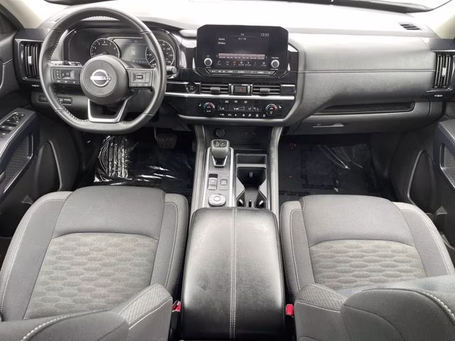 2025 Brilliant Silver Metallic Nissan Pathfinder SV 4X4 SUV