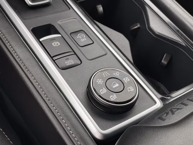 2025 Brilliant Silver Metallic Nissan Pathfinder SV 4X4 SUV