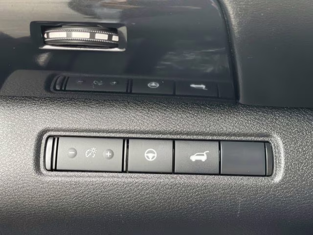 2025 Brilliant Silver Metallic Nissan Pathfinder SV 4X4 SUV